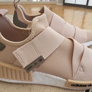 ADIDAS nmd